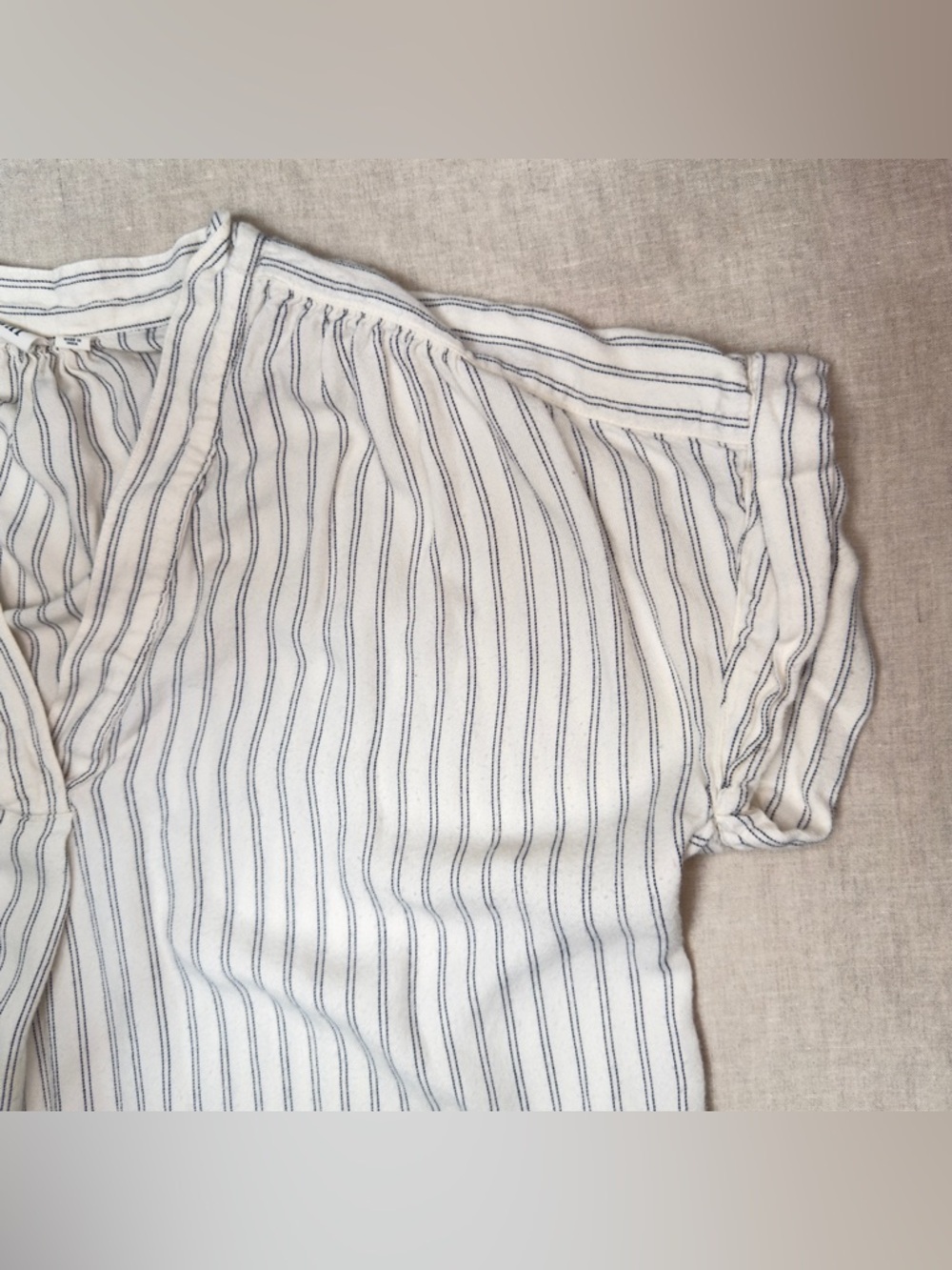 GAP Cream and Gray Striped V-Neck Short Sleeve Blouse - Picture 7 of 8